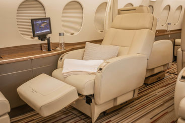 Falcon 2000 LXS Relaxing seat