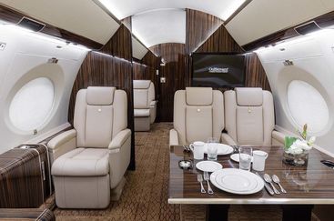 Gulfstream G650 Cabin view with decorated table